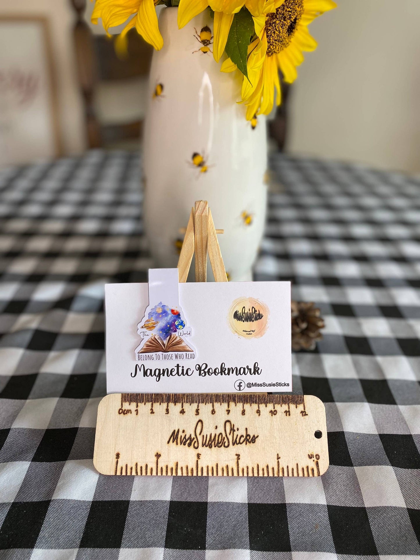 The world, magnetic bookmark, perfect gift for readers